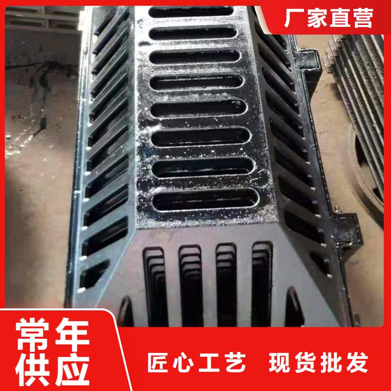700*800铸铁井盖图片