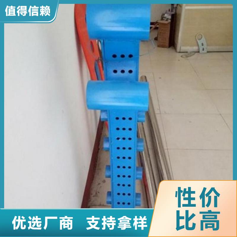 蓝色钢板立柱产品规格齐全