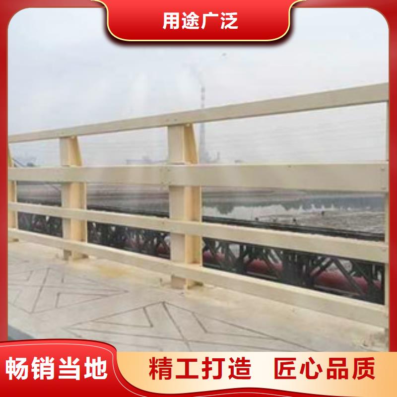 灯光栏杆造型独特