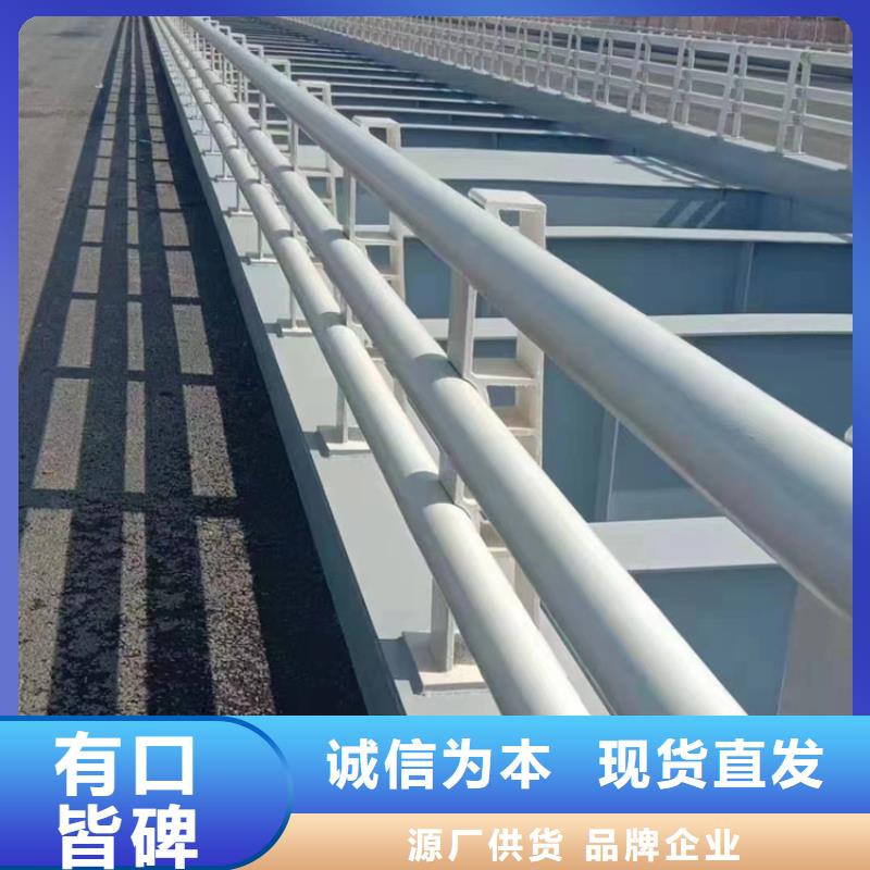 
锌钢木纹转印栏杆
镀锌管木纹转印桥梁护栏木纹转印河道护栏做工细致接口平滑严谨