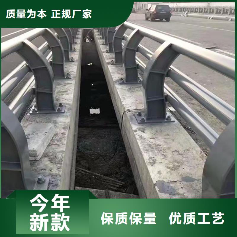 钢管喷塑中央隔离带护栏质量有保障