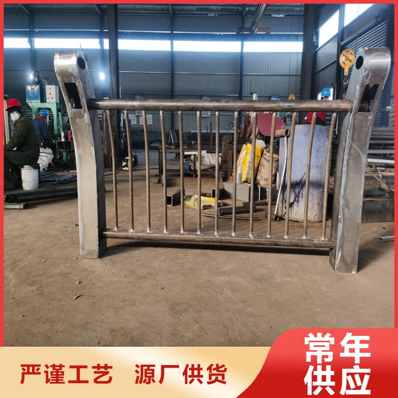 LED灯光桥梁护栏抗压能力强