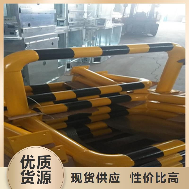 欢迎订购灯光复合管隔离栏杆