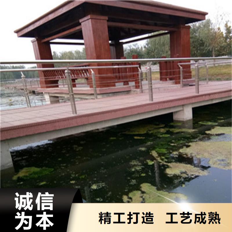 钢板包厢防撞护栏应用广泛展鸿护栏厂家