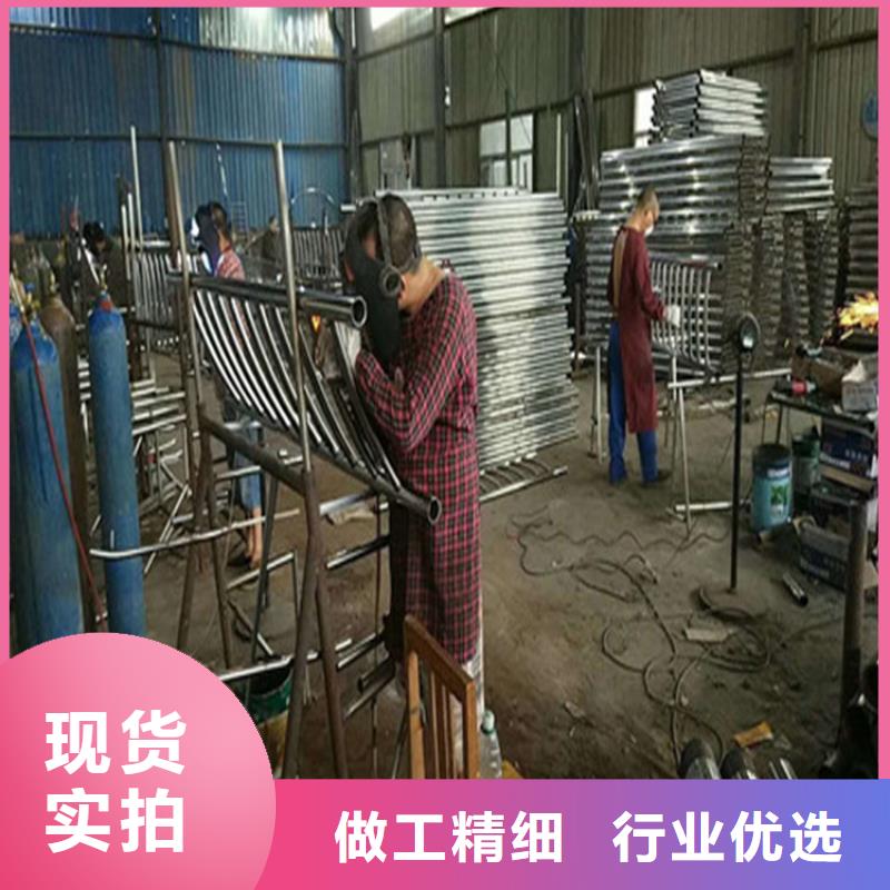 316不锈钢复合管护栏接口平滑严谨