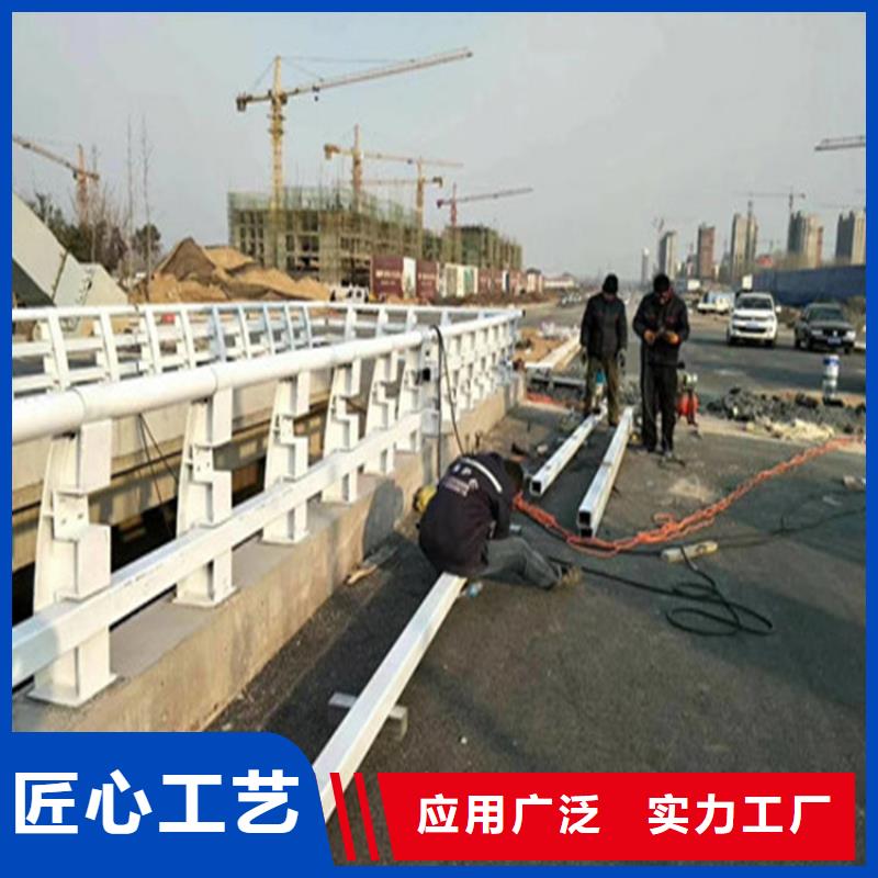 文昌市高架桥防撞护栏展鸿护栏严格把关