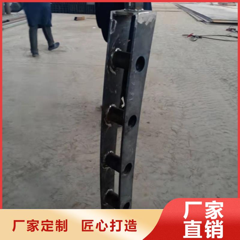 铸造仿石护栏立柱可来图定制，安装。