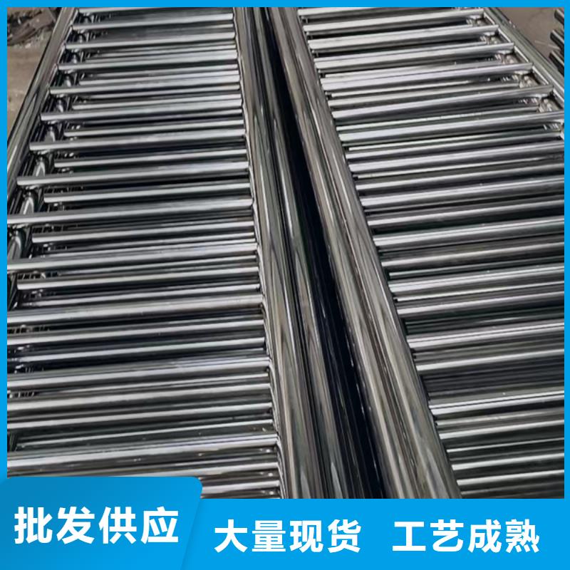 LED灯光桥梁护栏结实可靠