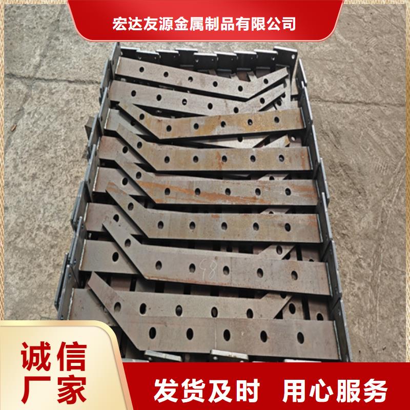 铝合金桥梁护栏产品实拍图