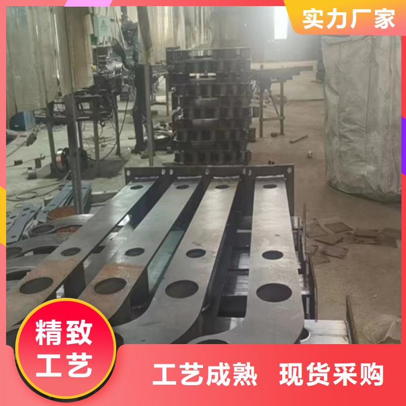 生产木纹绳索栏杆的厂家