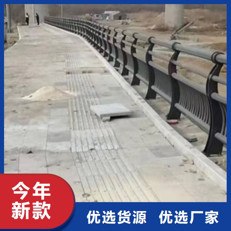 优选：波形防撞护栏板本地厂家