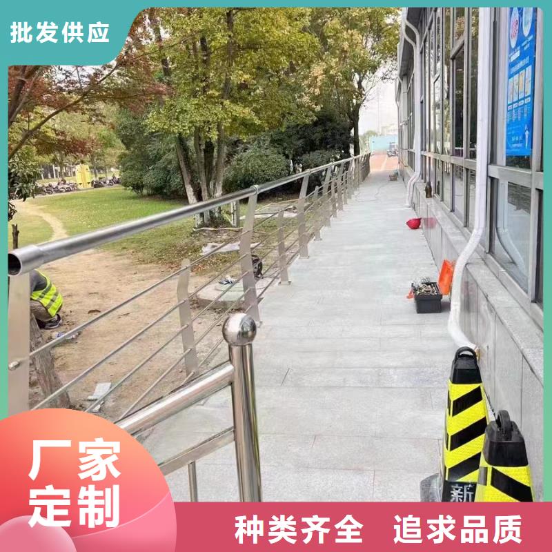 不锈钢桥梁护栏供应商生产经验丰富的厂家