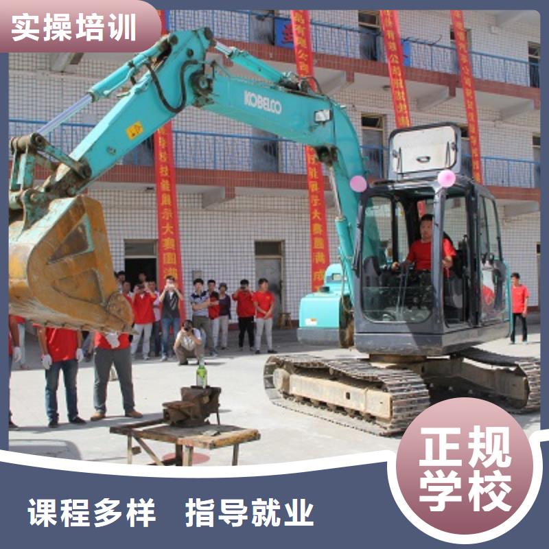 学钩机挖掘机操作能找挣大钱的工作吗？有哪些学校学钩机操作？