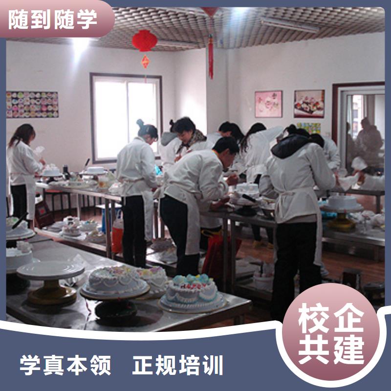中西糕点_虎振叉车操作学校课程多样