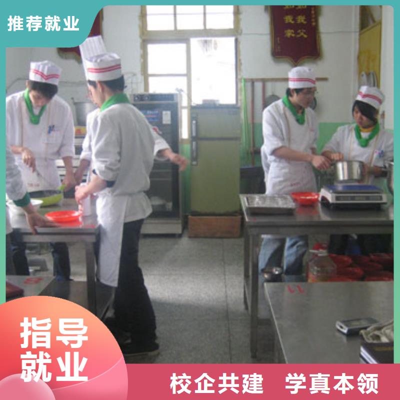 中西糕点_虎振叉车操作学校课程多样
