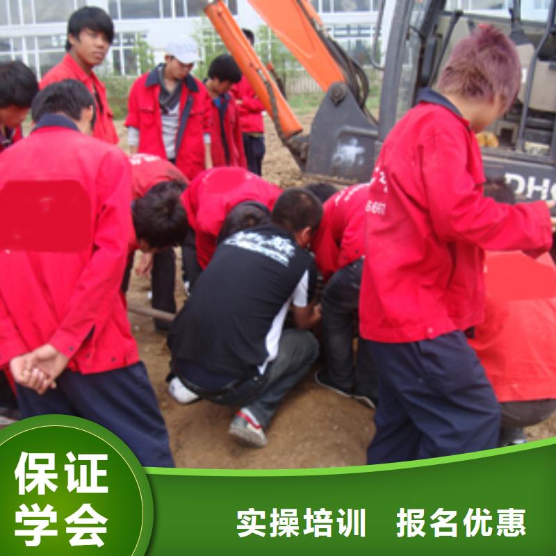 学开钩机必选虎振报名电话
