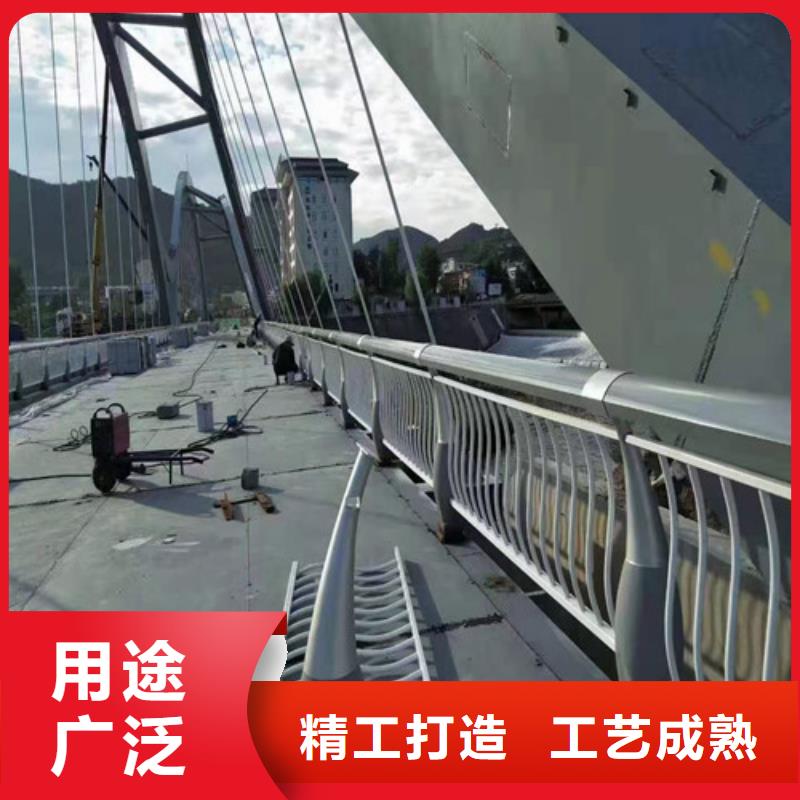 不锈钢碳素钢复合管护栏厂家-可来厂参观