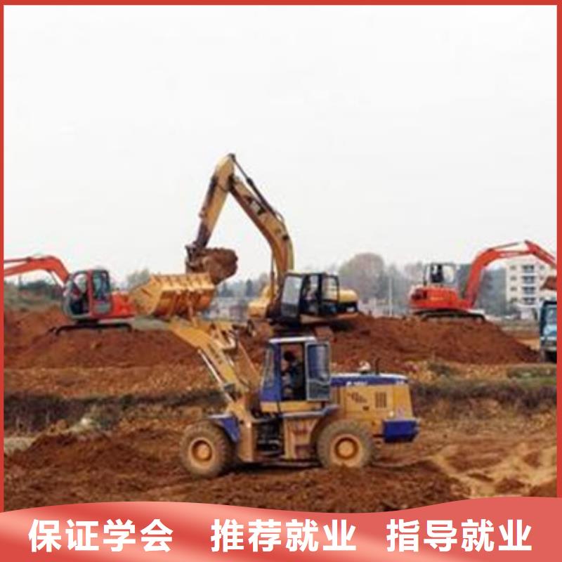 涞源学铲车装载机来虎振学校随到随学学会为止
