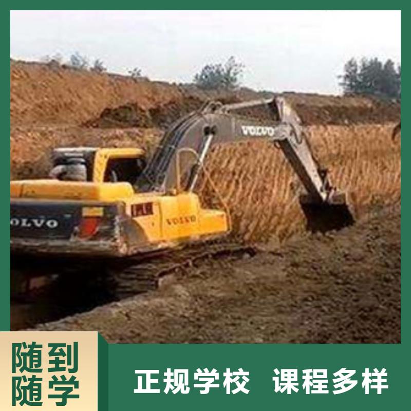 塔吊叉车驾驶学校哪家好车辆多上机时间充足