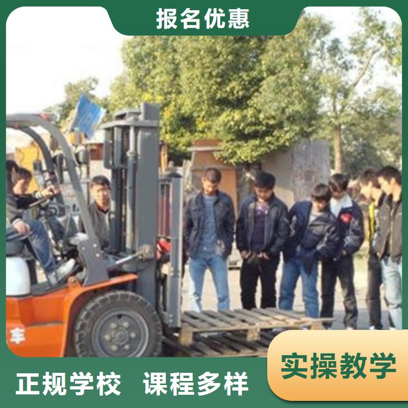 哪个技校能学数控铣床学数控加工中心来虎振学校