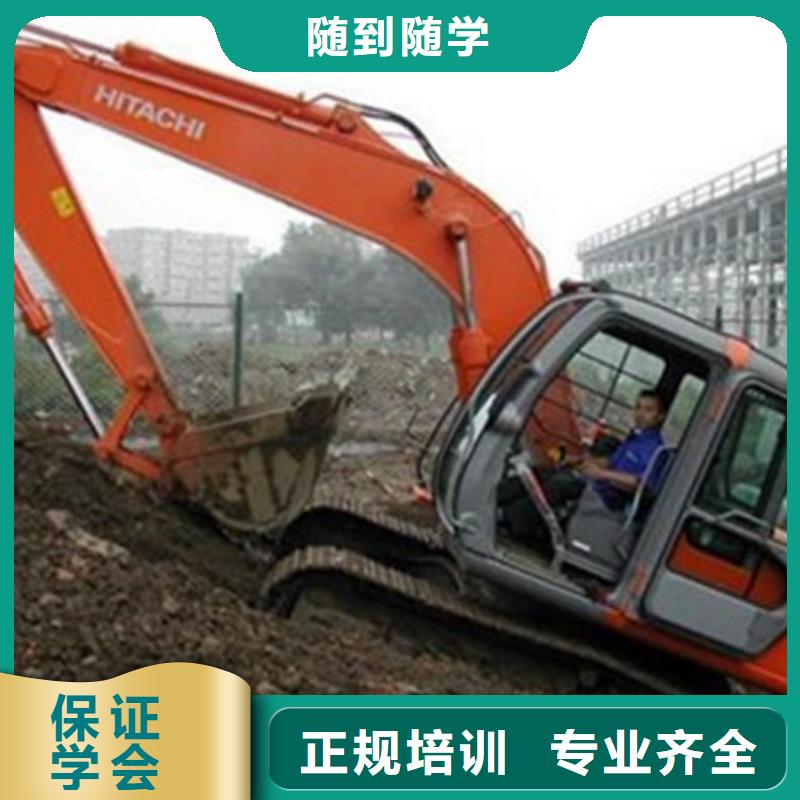 哪里有塔吊叉车驾驶员学校真车实练不用模拟机