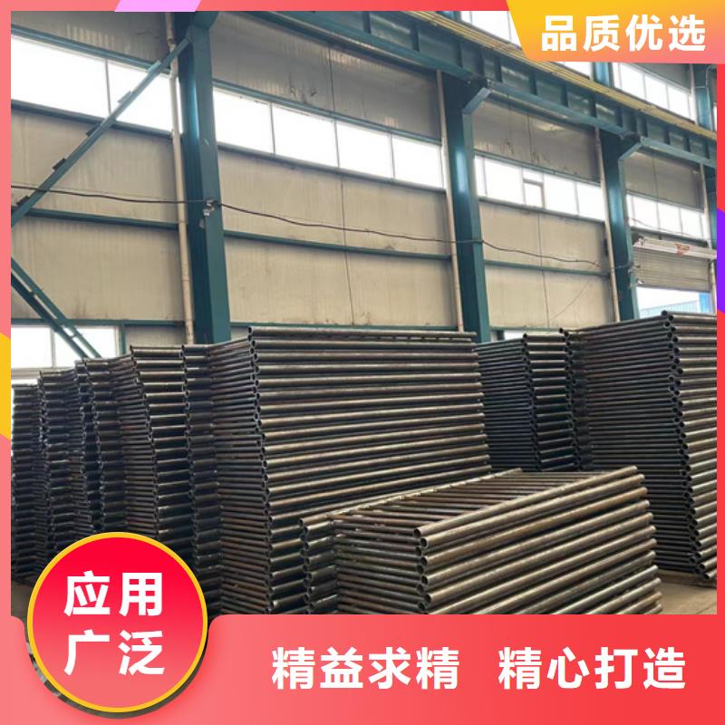 专业销售金属梁柱式中央防撞护栏-大型厂家