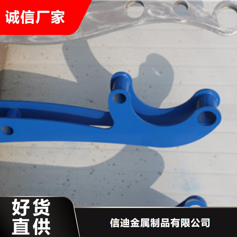 公路隔离护栏亮度好