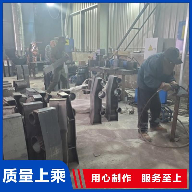 不锈钢复合管隔离护栏、不锈钢复合管隔离护栏厂家直销—薄利多销