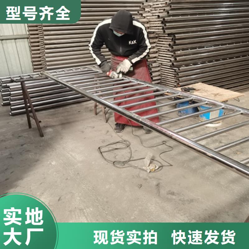 唐县灯光护栏种类齐全