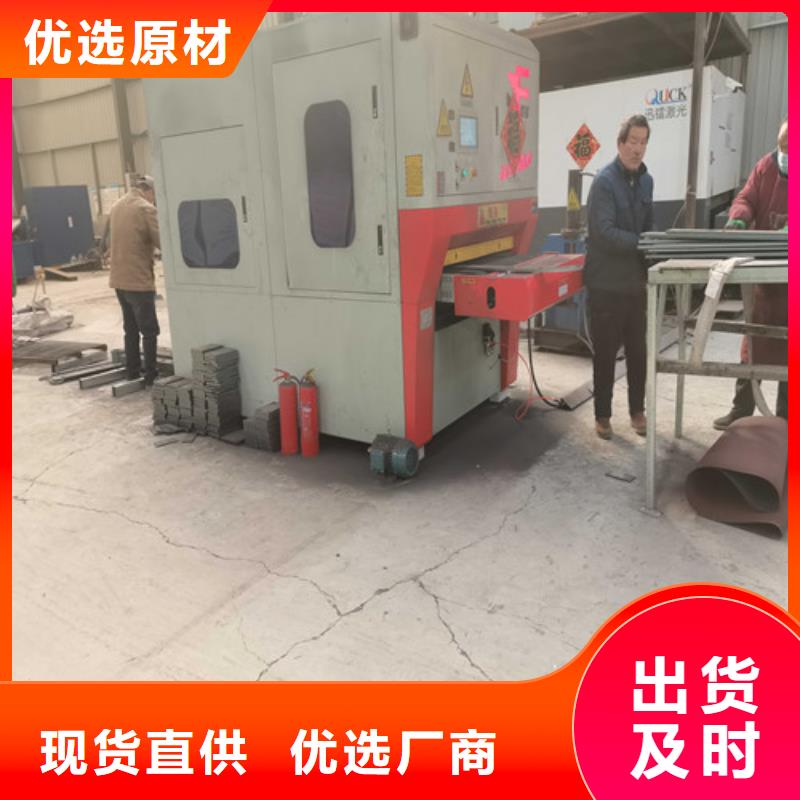 桥上的防撞护栏多年生产经营