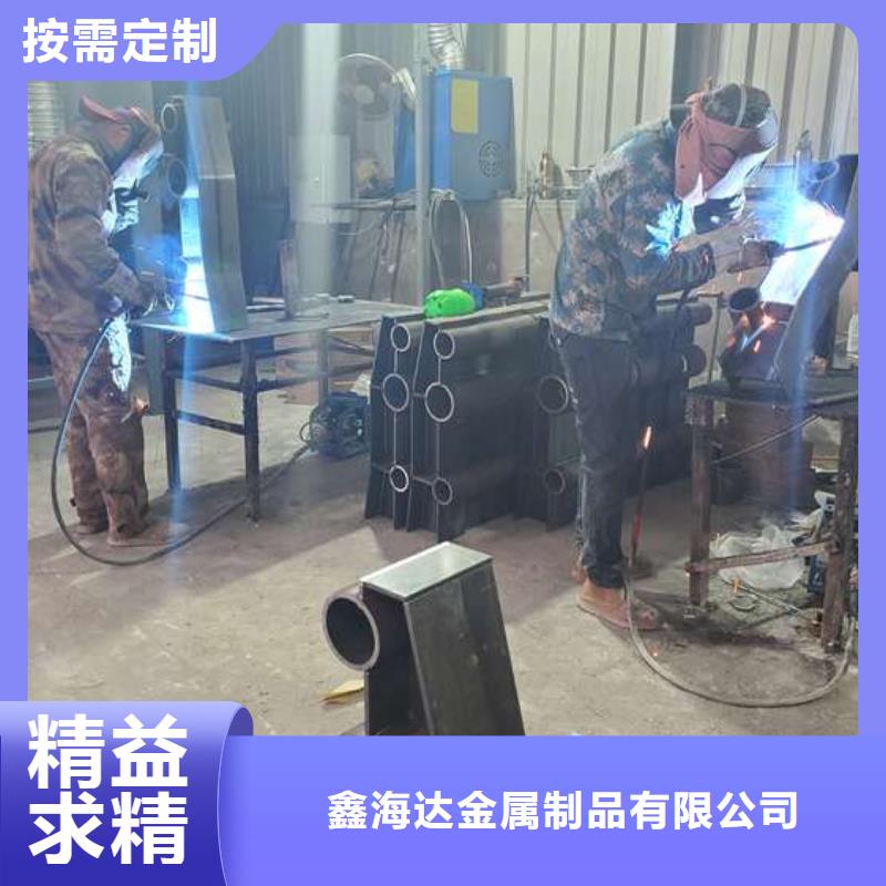 公路防撞护栏生产快速化