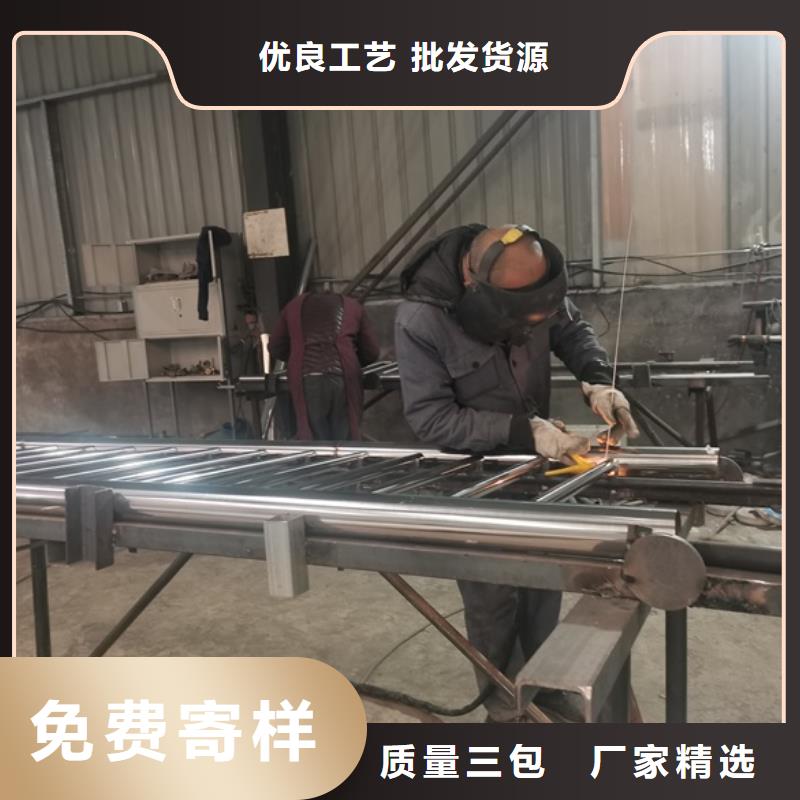 桥上的防撞护栏、桥上的防撞护栏厂家