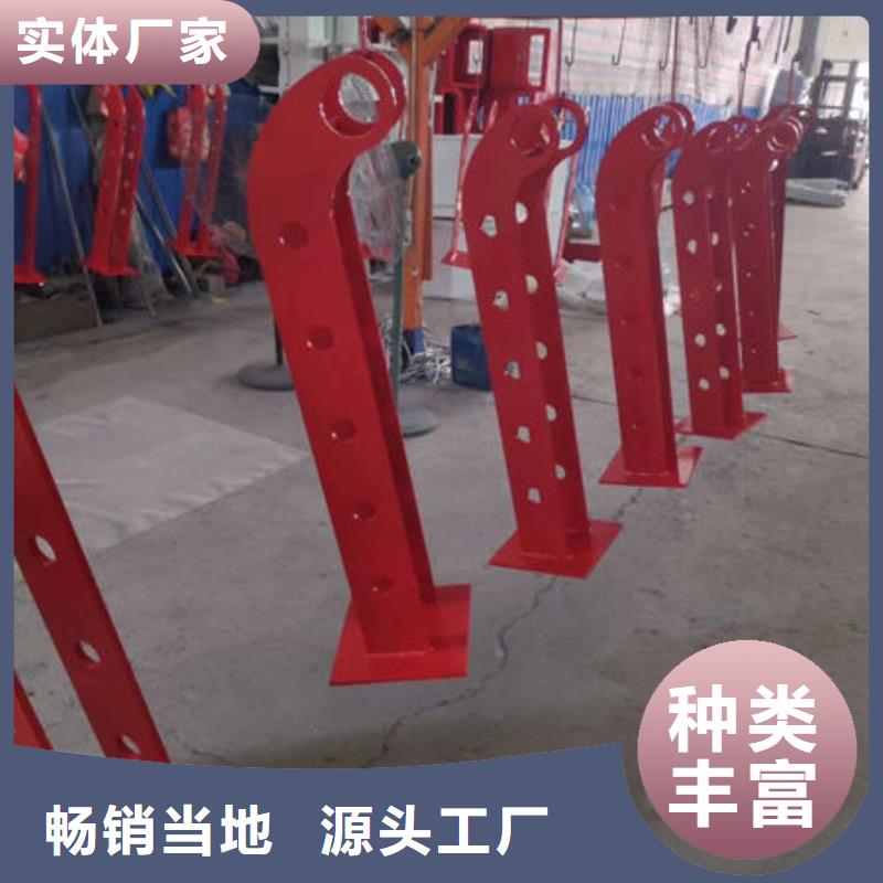 公路防撞灯光护栏产品通透性好