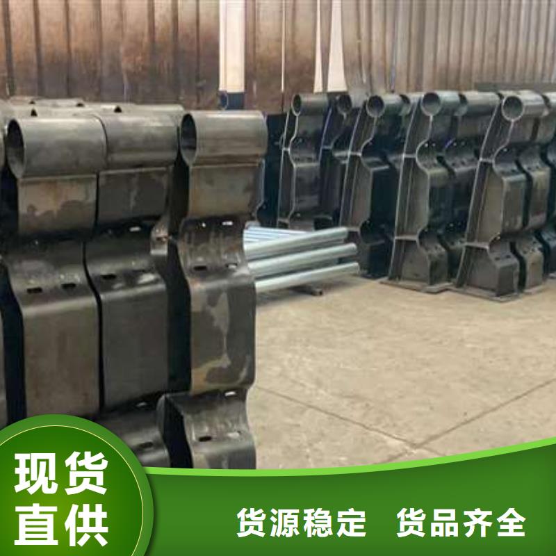 灯光防撞护栏就选聚晟护栏制造有限公司