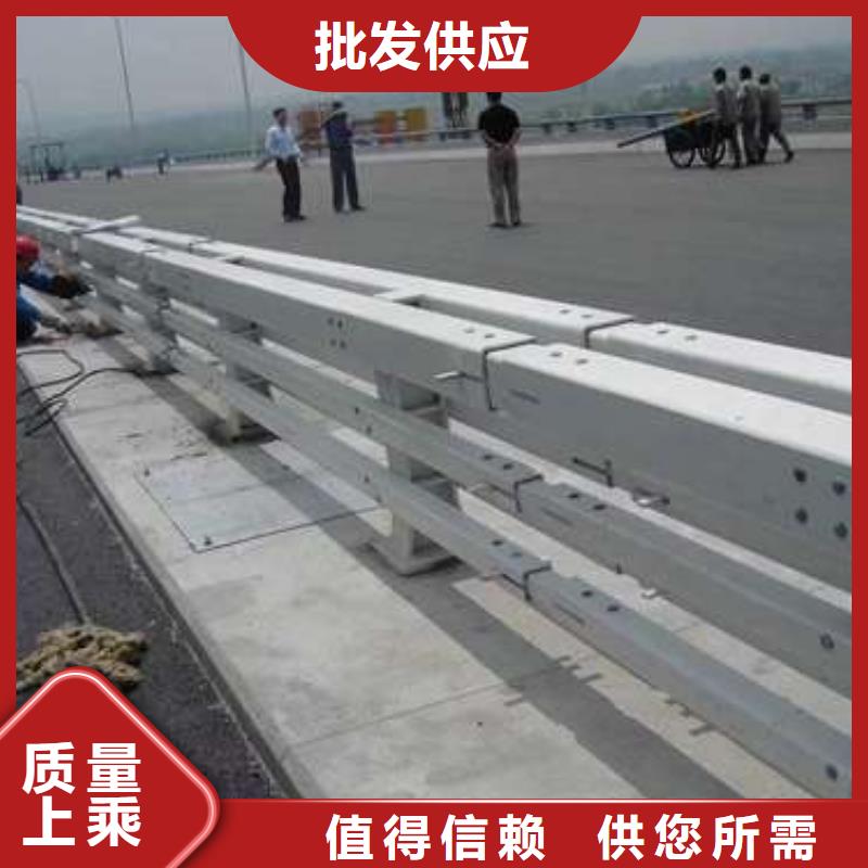 护栏道路护栏每个细节都严格把关