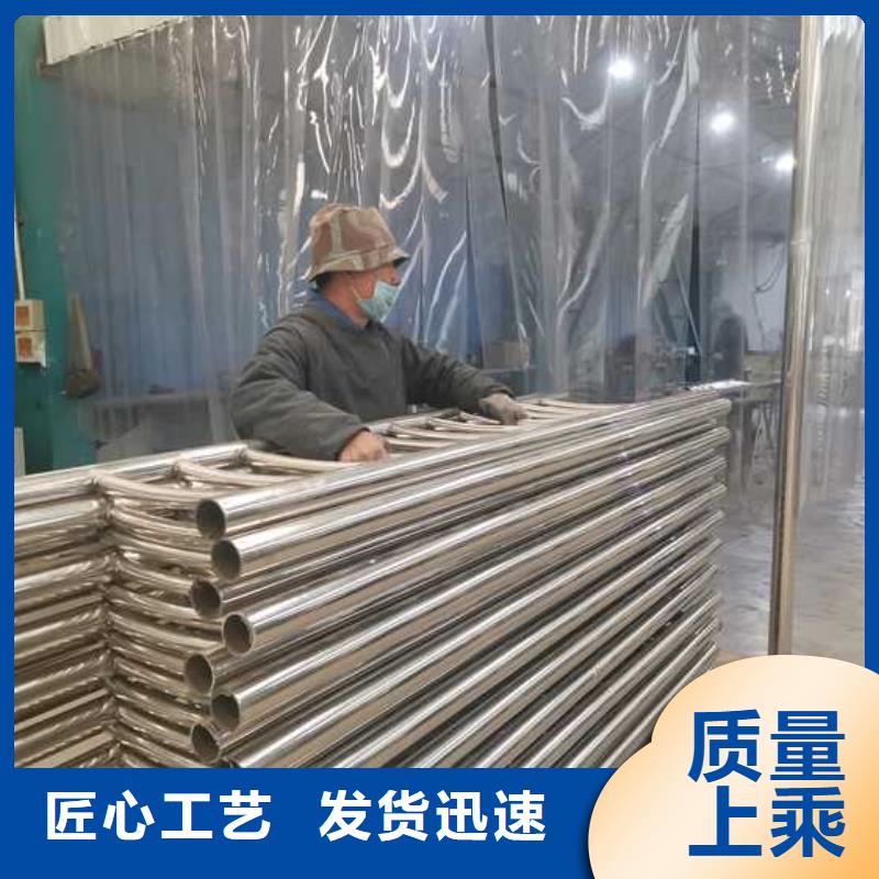 济源市不锈钢灯箱护栏质量优良