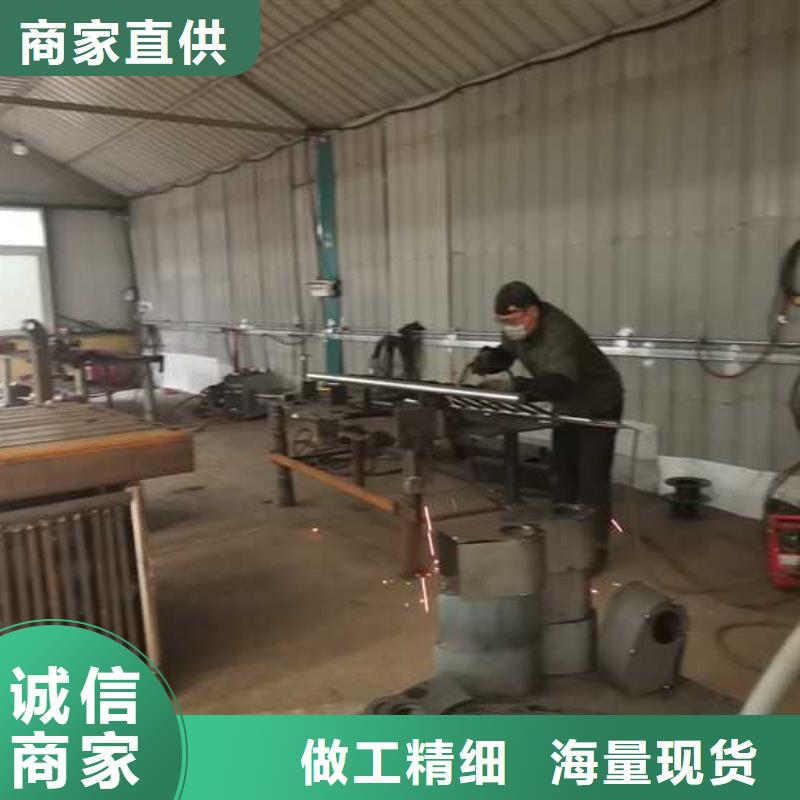 销售桥上灯光栏杆_诚信厂家