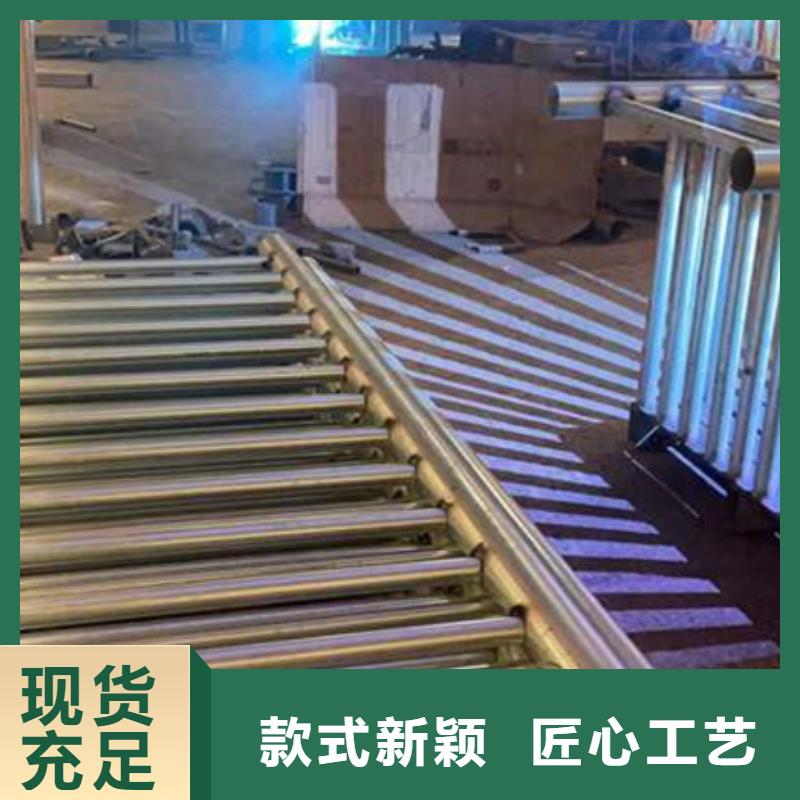 人行横道隔离栏美观大方