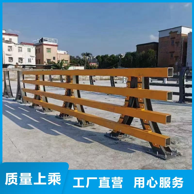 道路护栏国道抗冲击围栏源头厂商