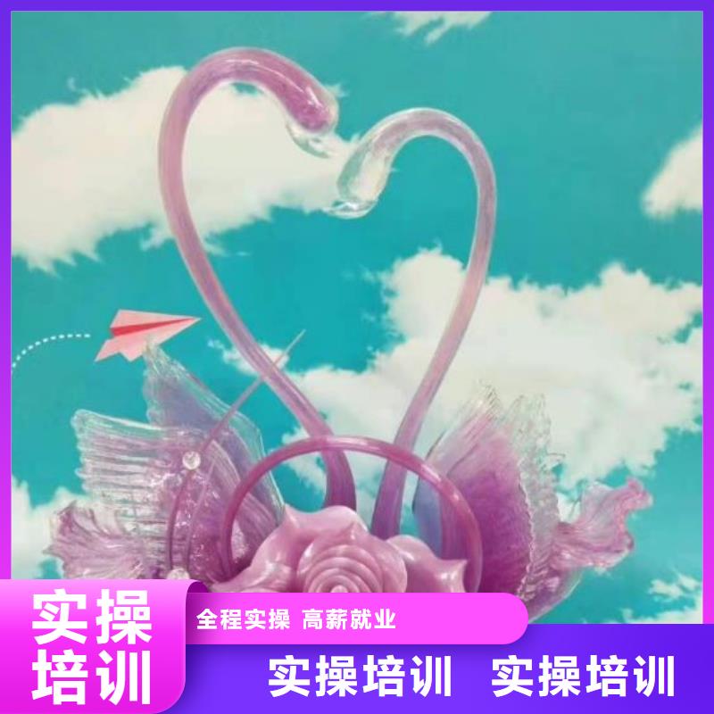 曲阳正规厨师技校联系方式是多少终身免费分配工作