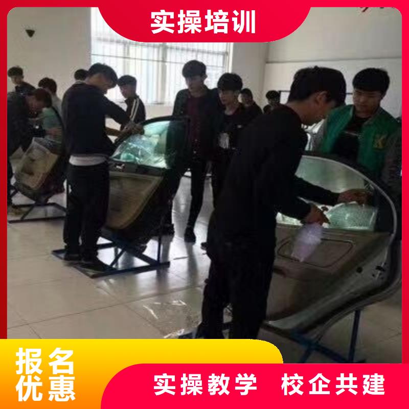汽修培训学校学厨师多少钱一年校企共建