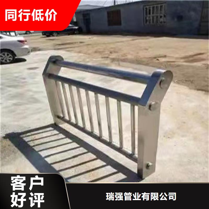 桥梁防撞护栏伸缩缝处图片伸品质优