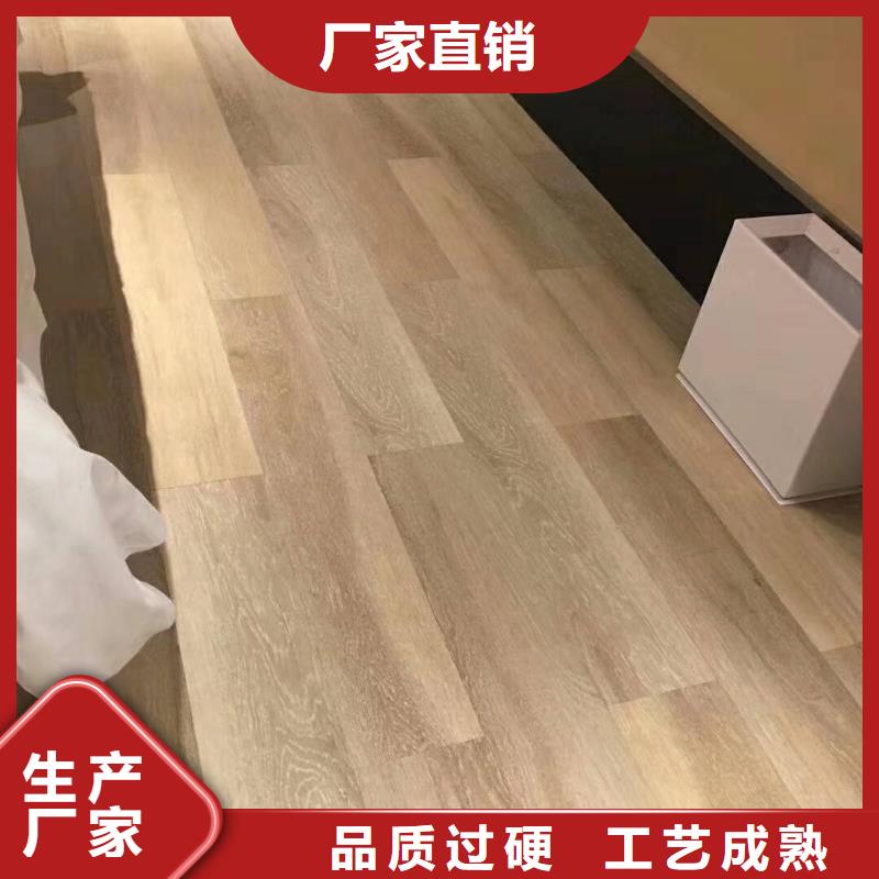 抢手的石塑地板下单即发货