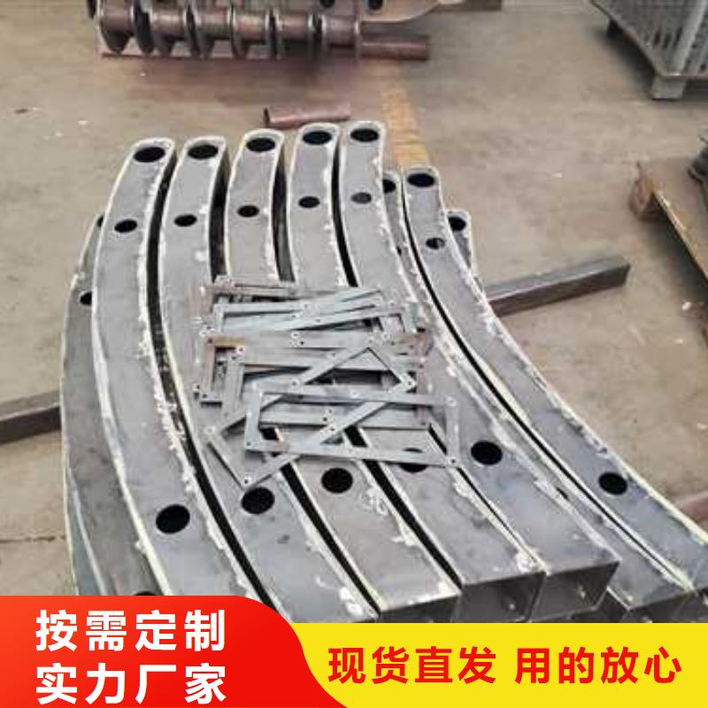 优惠的三横梁防撞护栏
