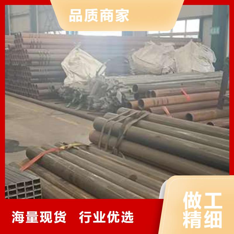 卢龙县河边灯光栏杆