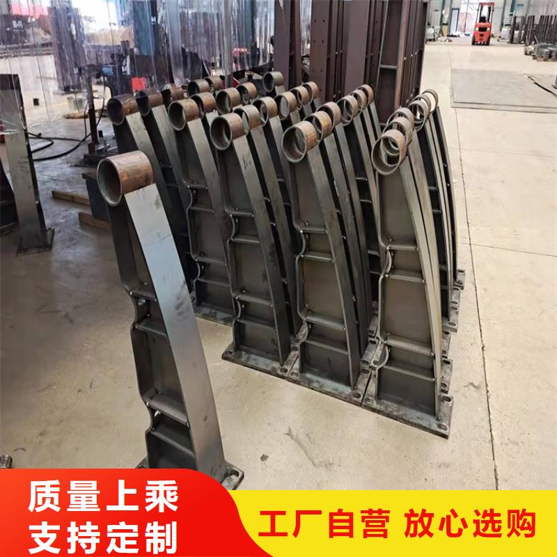公路防撞护栏
图纸设计
