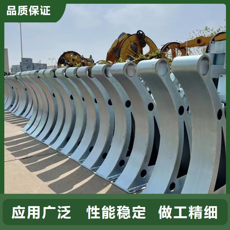 东方市供应喷塑钢管护栏_精选厂家