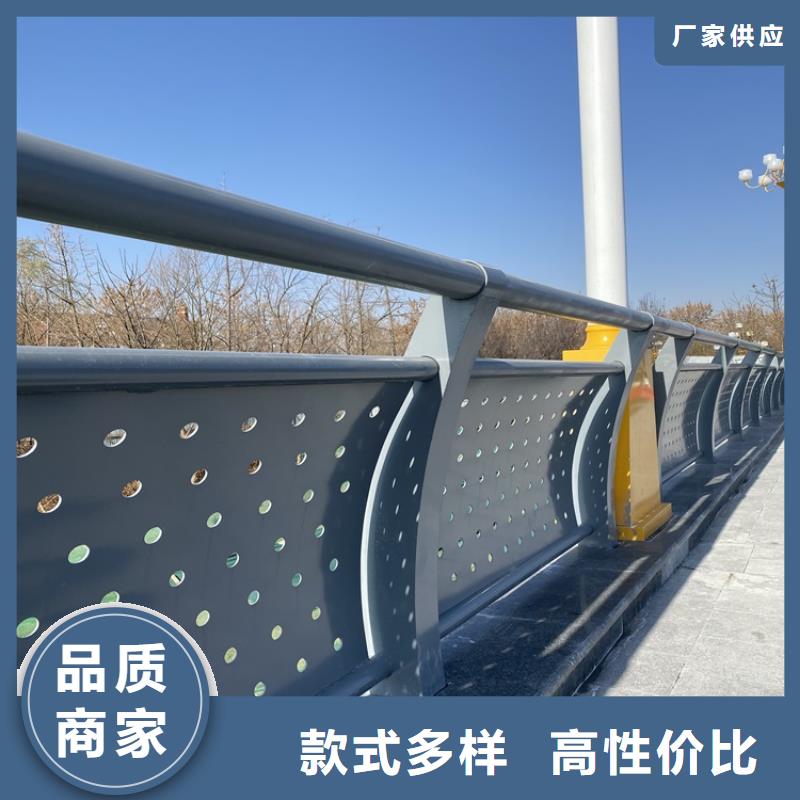 优惠的不锈钢景观仿木纹护栏生产厂家