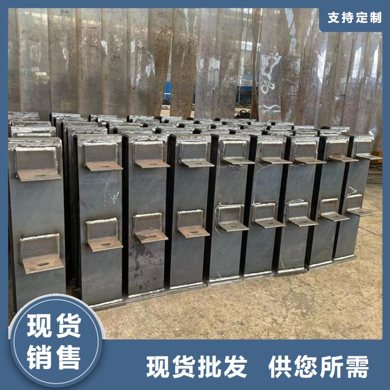 防撞钢管栏杆公司提供