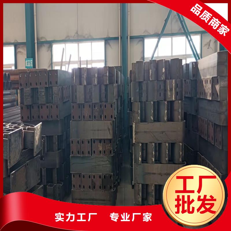 
Q235B防撞栏杆上门安装